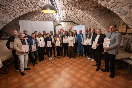 Prejemniki novih in podaljšanih certifikatov
